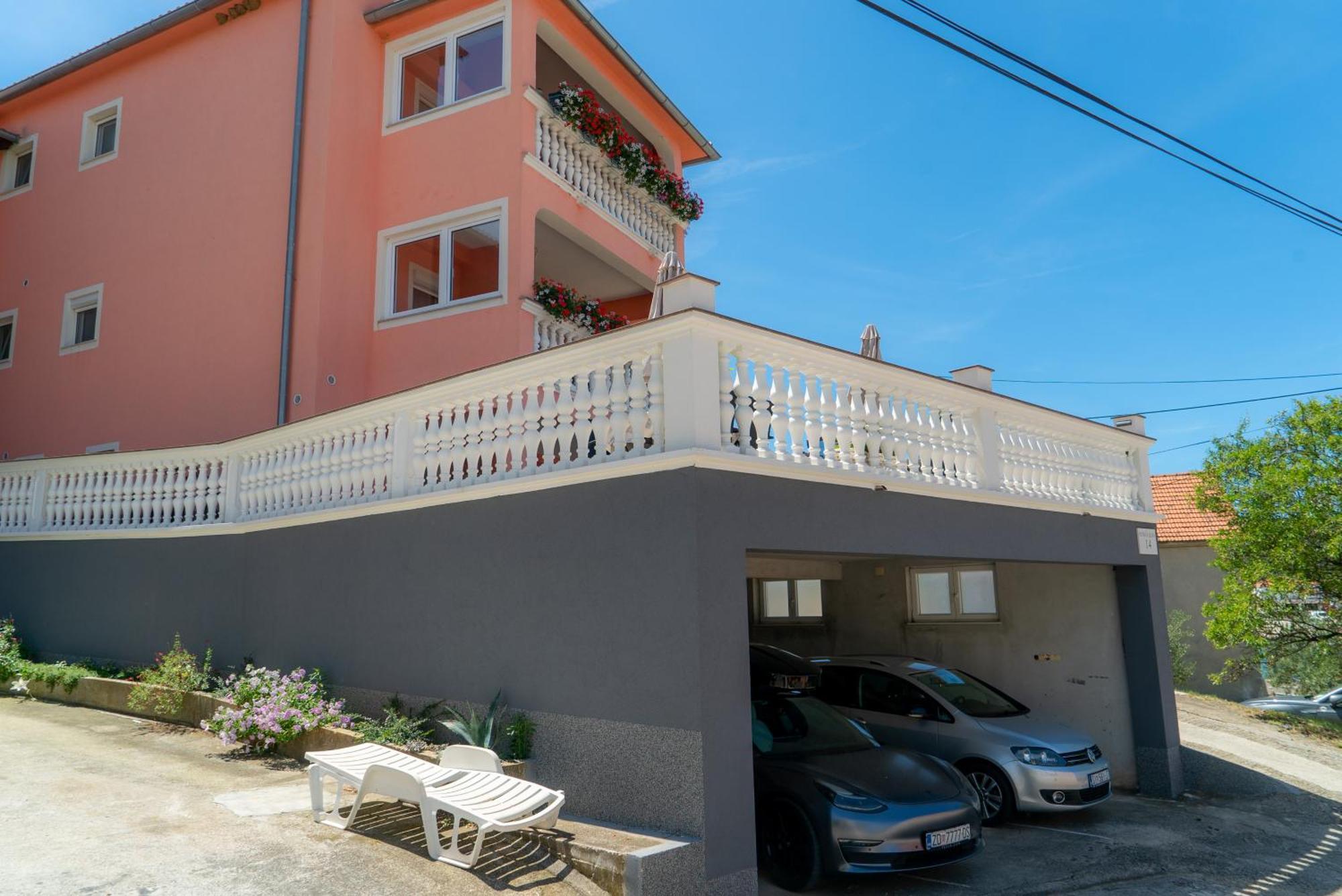 Apartments Zubcic Тисно Экстерьер фото
